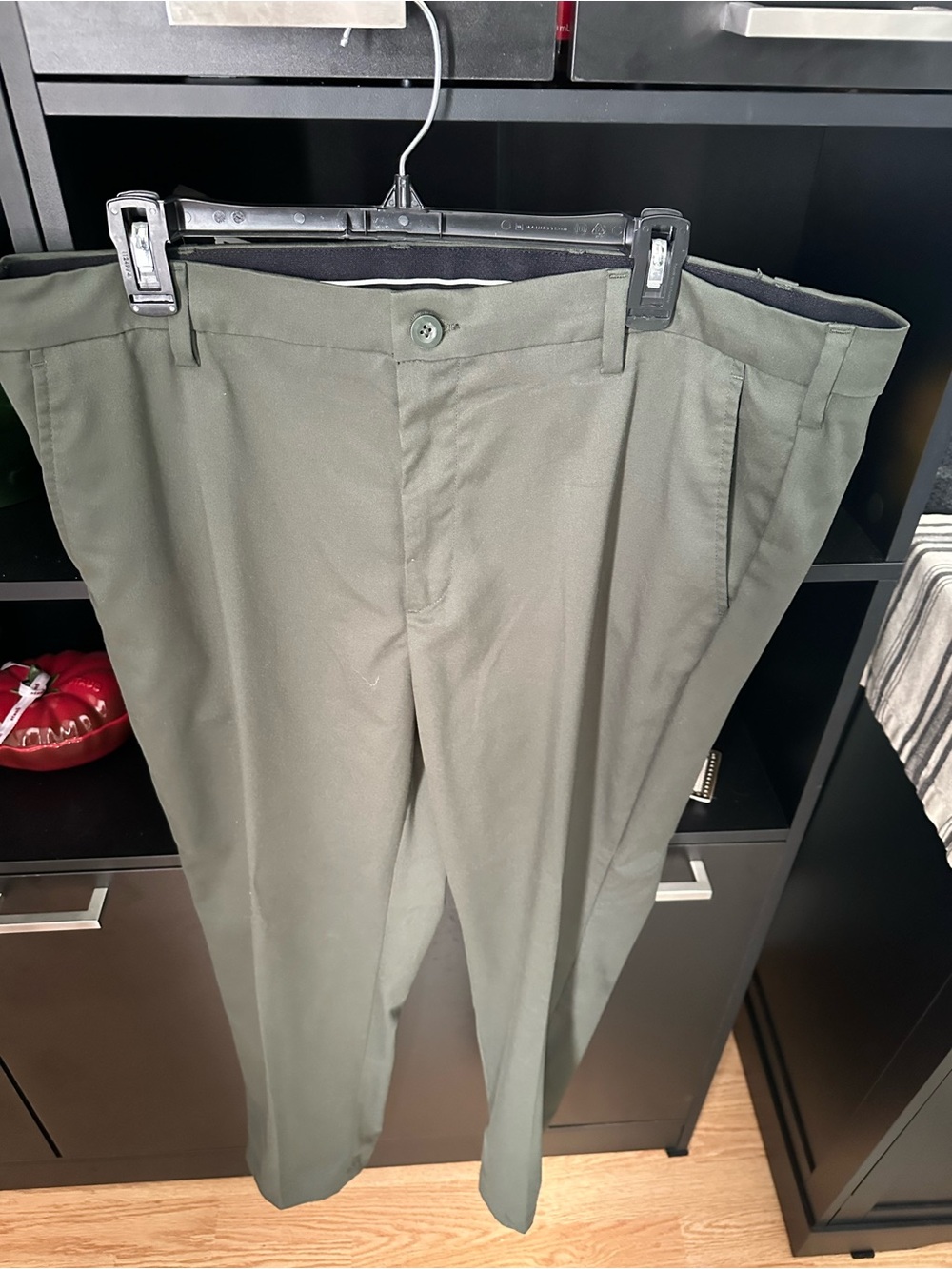 Amazon Essentials Men's Olive Dress Pants - Button Front 40x29